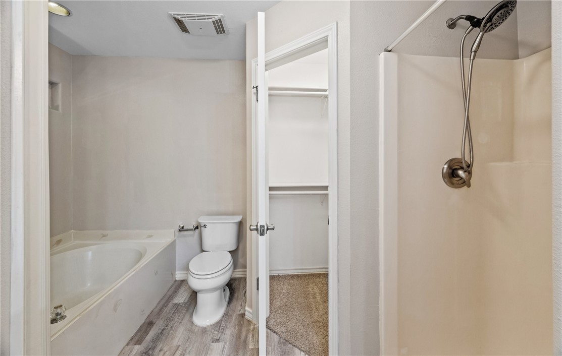 4222 Holly Ridge Dr Property Photo 6