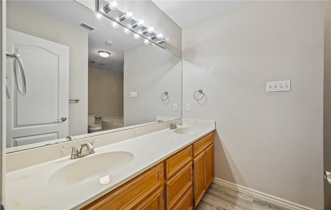 4222 Holly Ridge Dr Property Photo 7