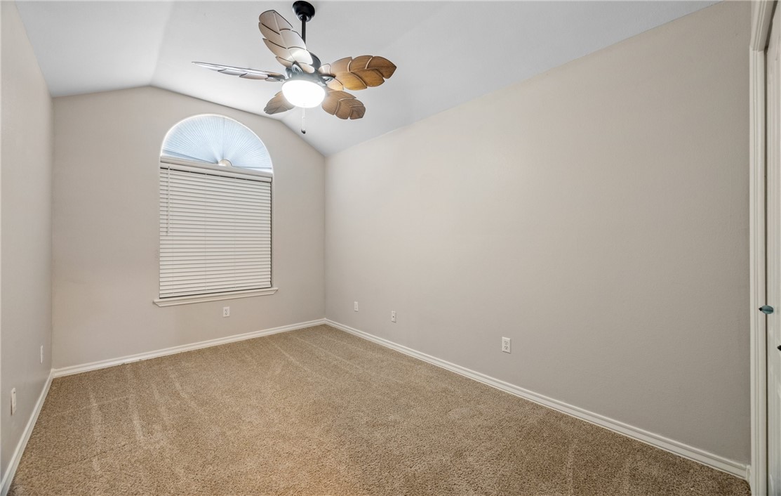 4222 Holly Ridge Dr Property Photo 8