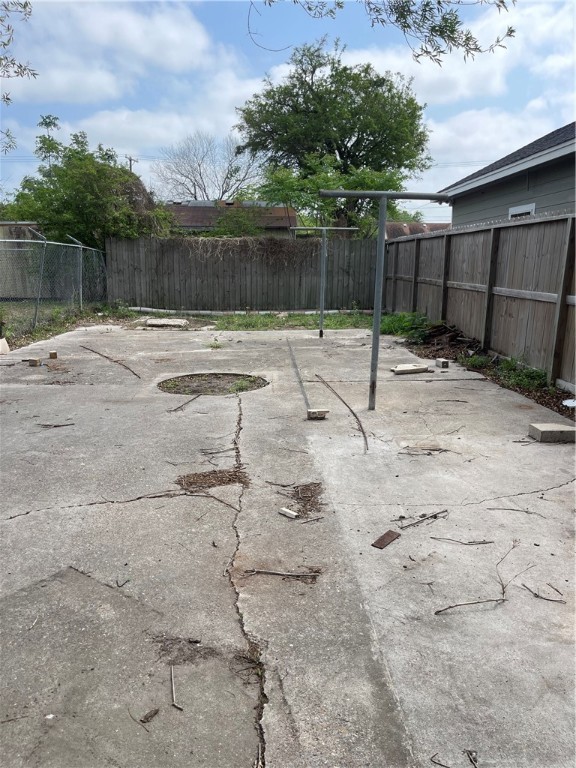 1611 Marguerite St Property Photo 10
