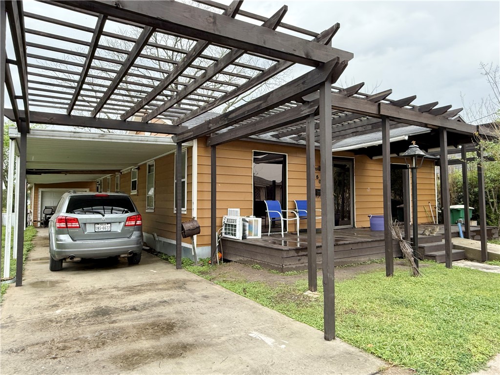 1509 Harry Property Photo 3