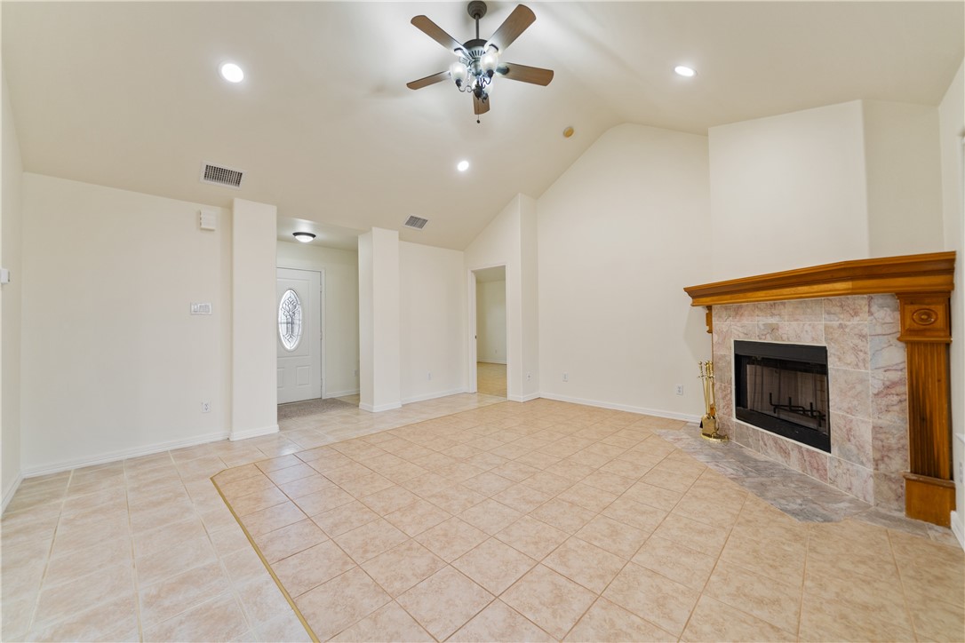 14322 Aquarius St Property Photo 4