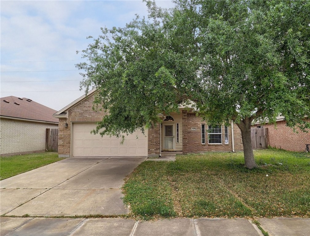 1609 Oak Landing Dr Property Photo 1