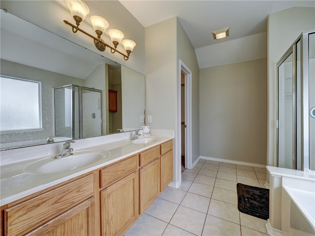1609 Oak Landing Dr Property Photo 12
