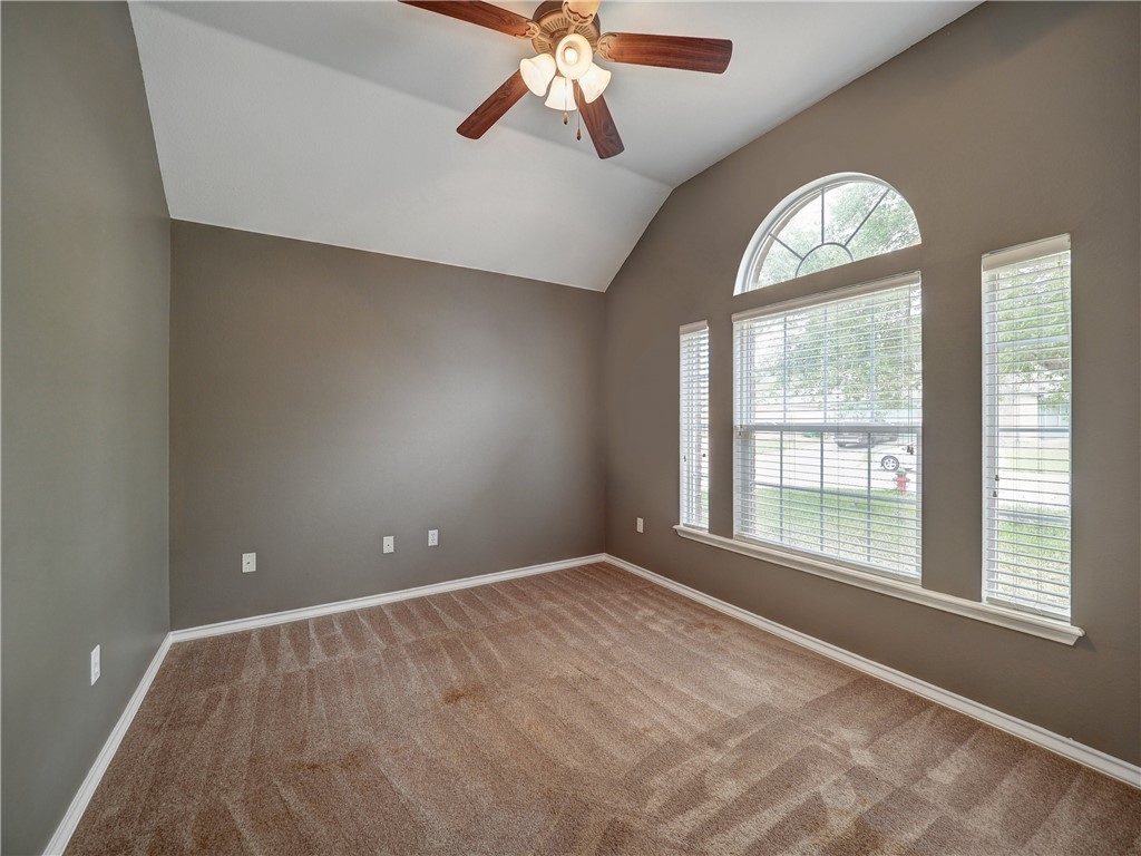 1609 Oak Landing Dr Property Photo 18