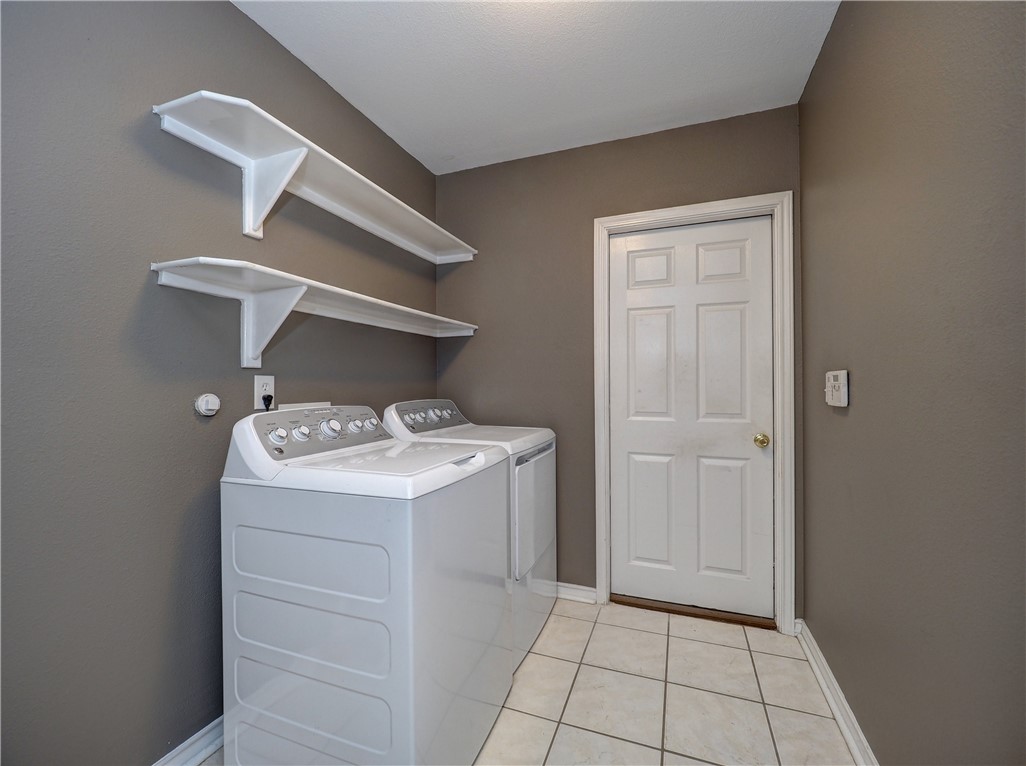 1609 Oak Landing Dr Property Photo 19