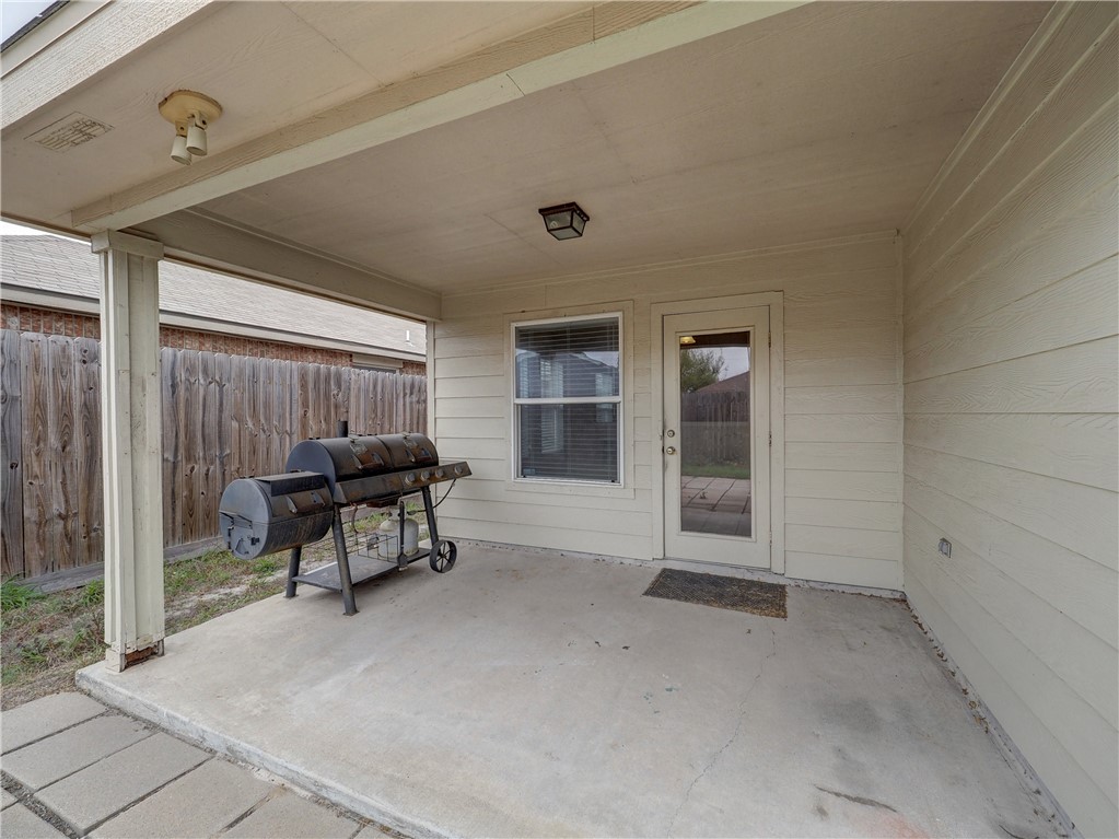 1609 Oak Landing Dr Property Photo 20