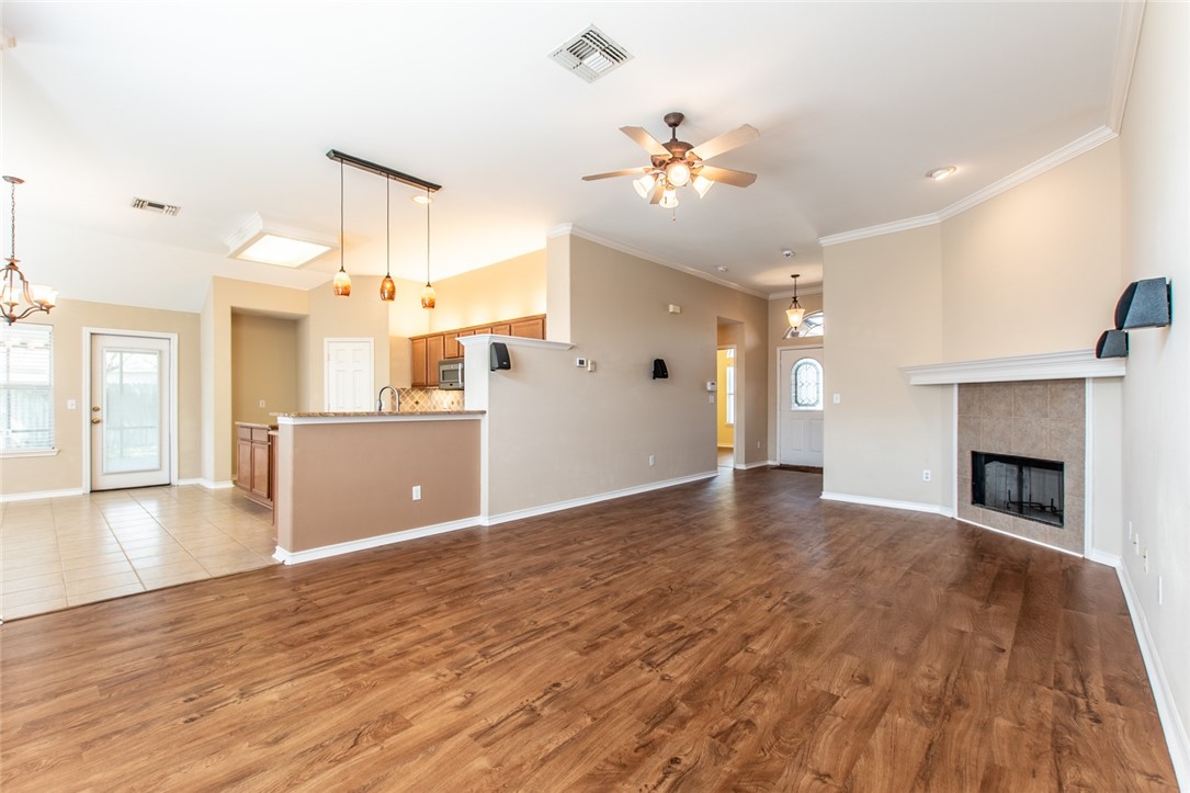 6005 Stetson Cr Property Photo 6
