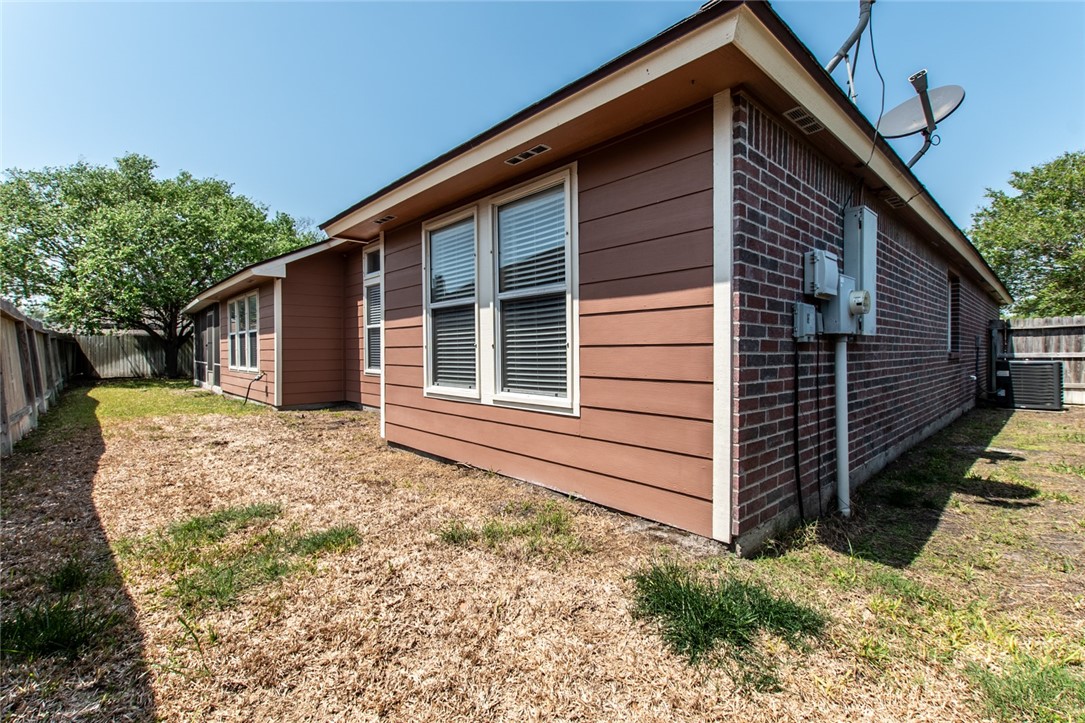 6005 Stetson Cr Property Photo 32