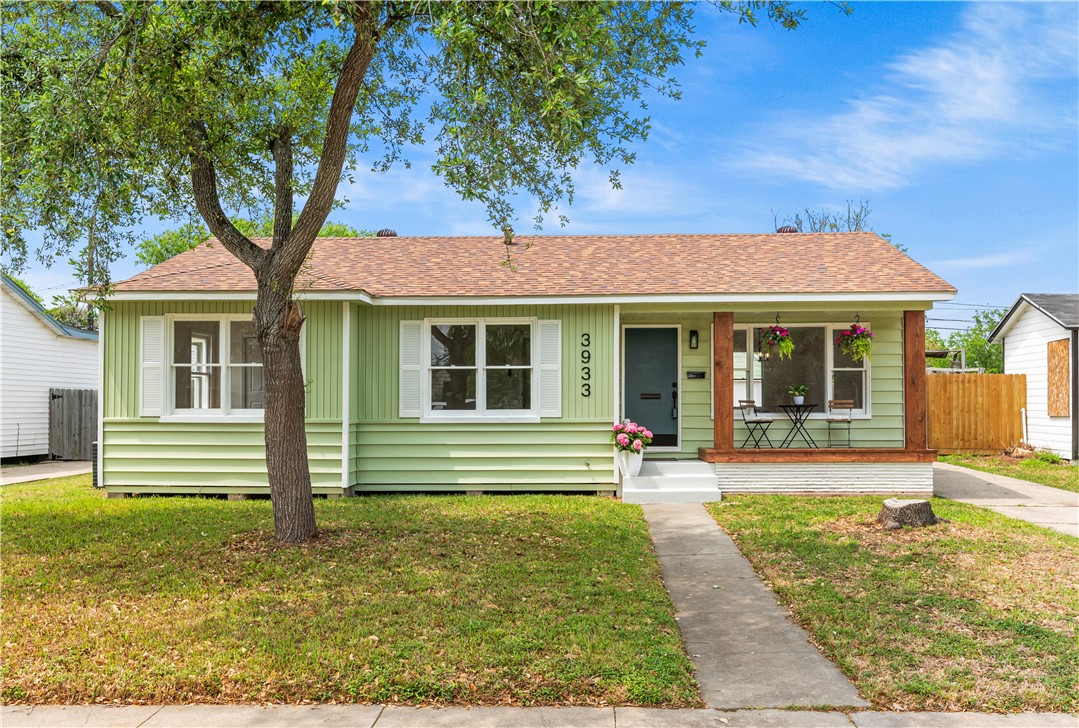 3933 Lowman St Property Photo 1