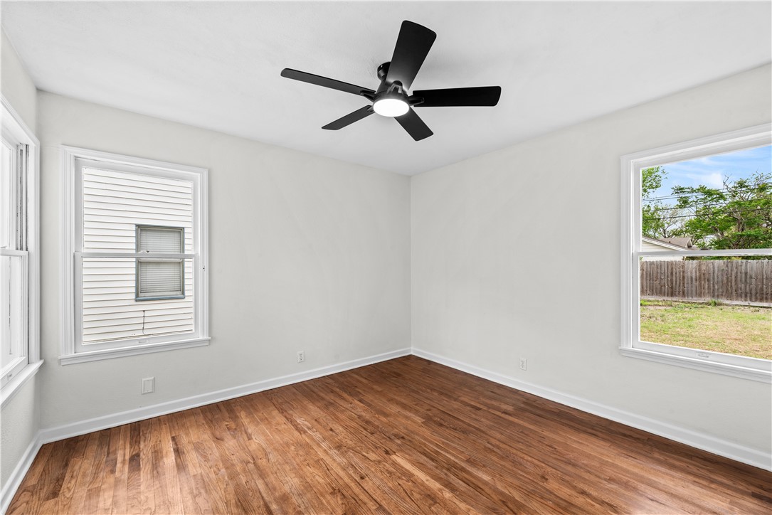 3933 Lowman St Property Photo 19