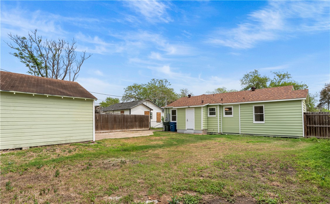 3933 Lowman St Property Photo 22
