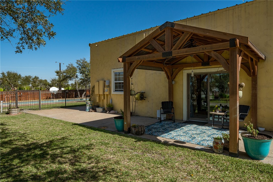1852 State Highway 188 Property Photo 4