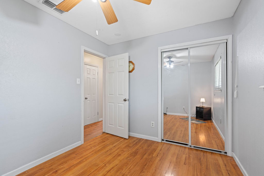 2209 Meadowwalk Dr Property Photo 26