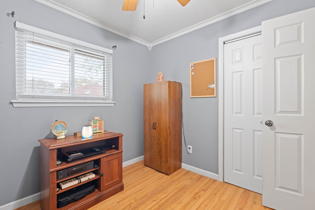 2209 Meadowwalk Dr Property Photo 32