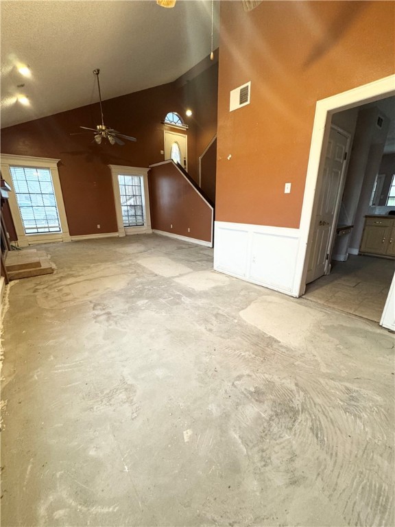 7046 Fruitwood Dr Property Photo 4