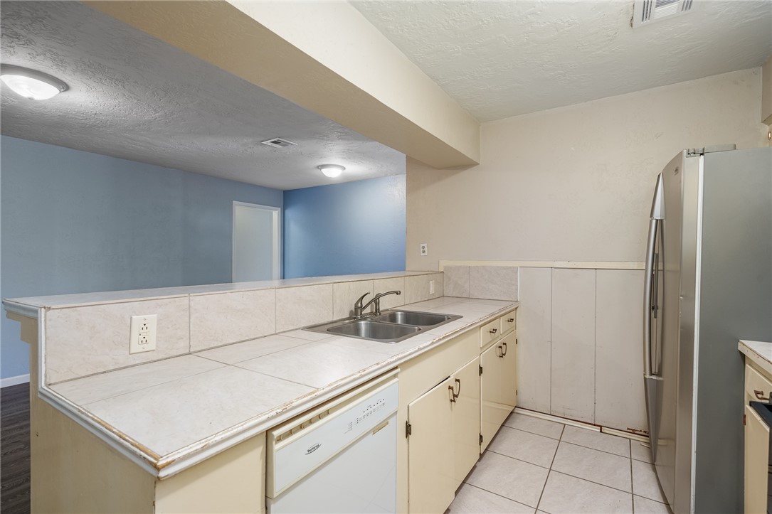 1576 Vineyard Property Photo 13