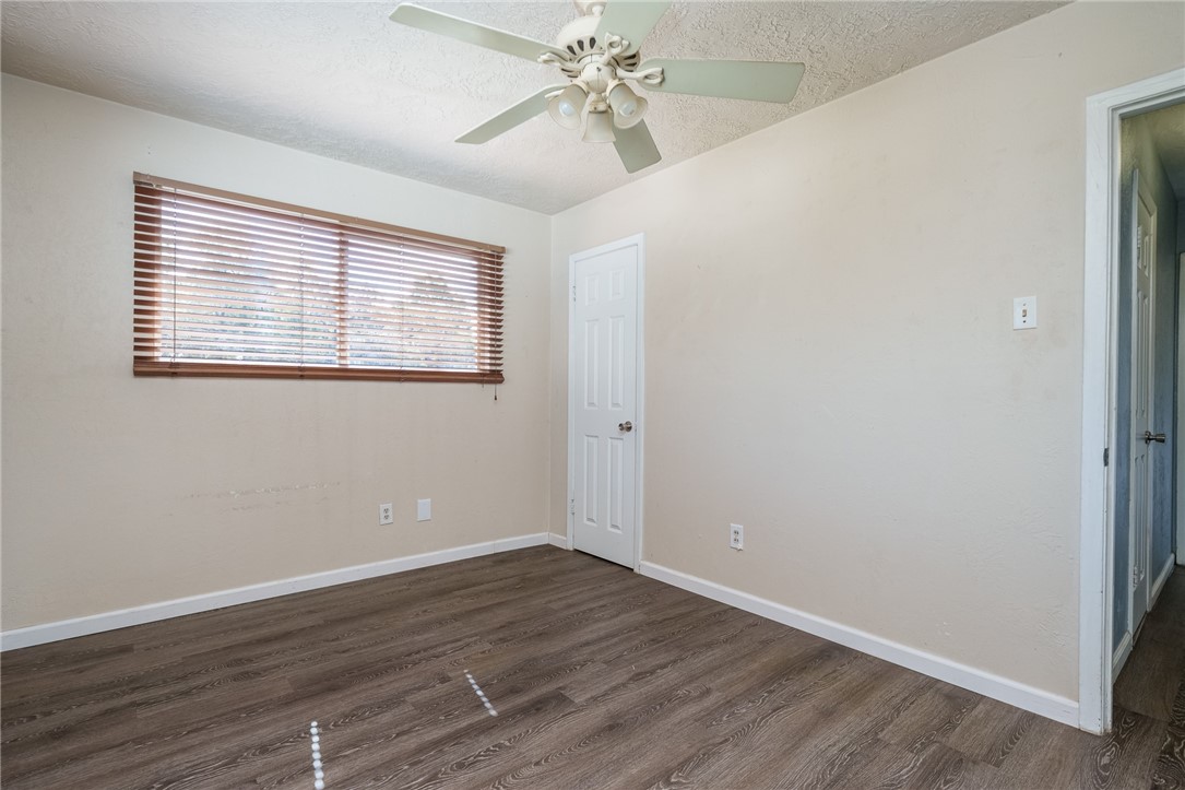 1576 Vineyard Property Photo 16