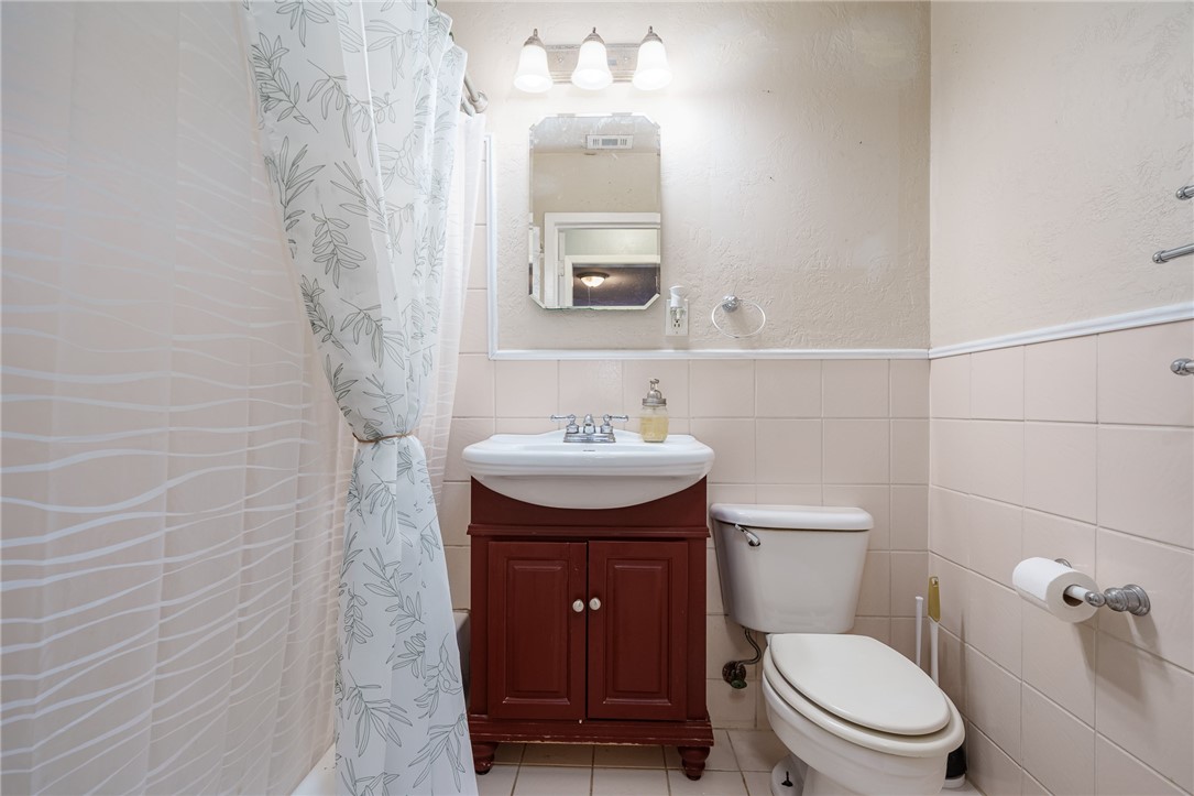 1576 Vineyard Property Photo 17