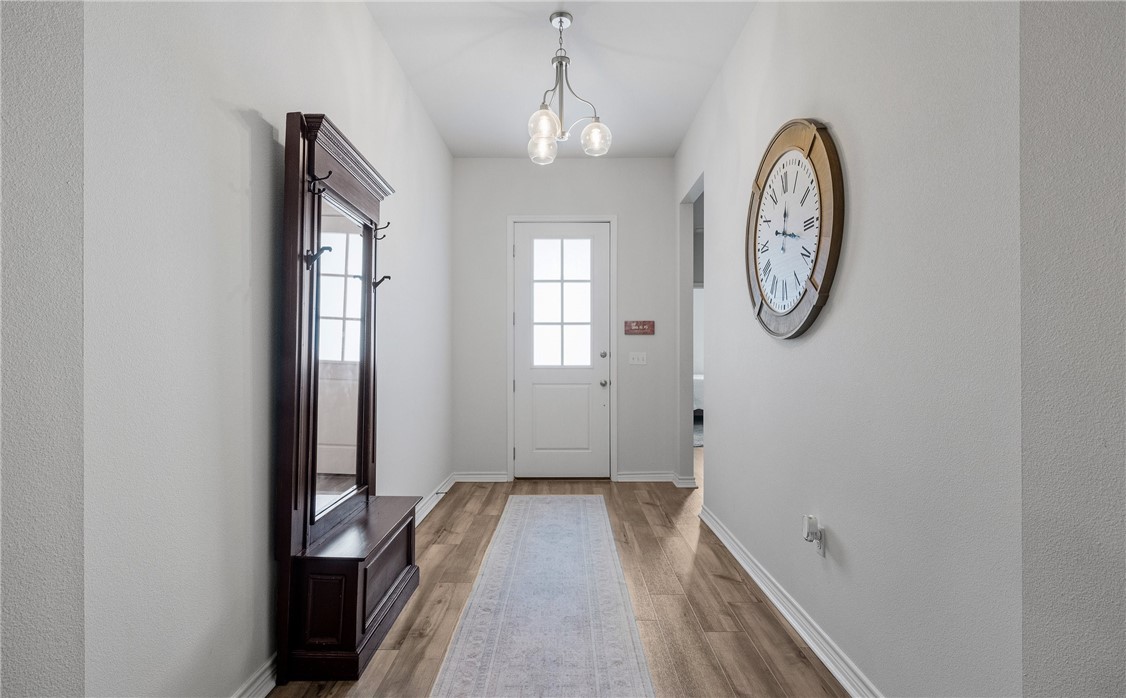 113 Broad Oak Dr Property Photo 2