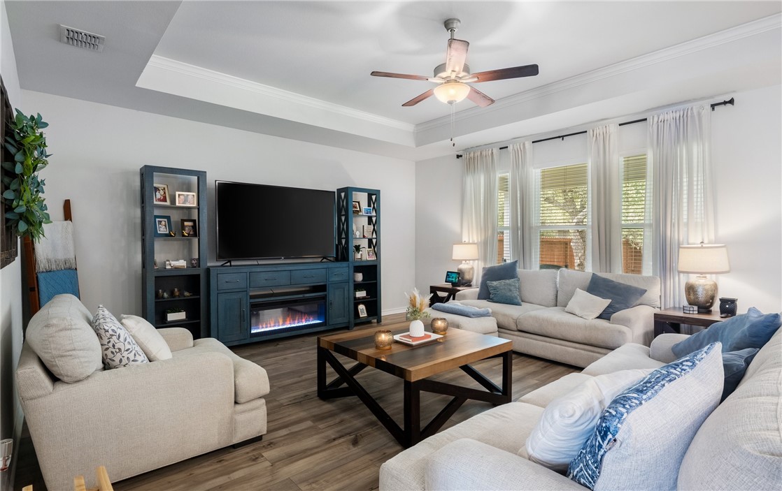 113 Broad Oak Dr Property Photo 4