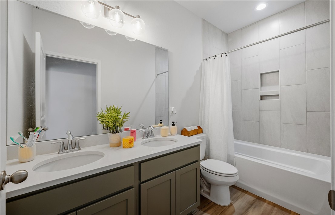 113 Broad Oak Dr Property Photo 16