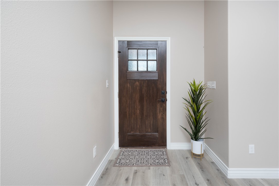 609 Ave F Property Photo 5