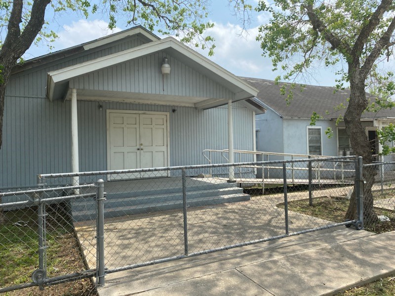 522 Mcmaster Road Property Photo 2