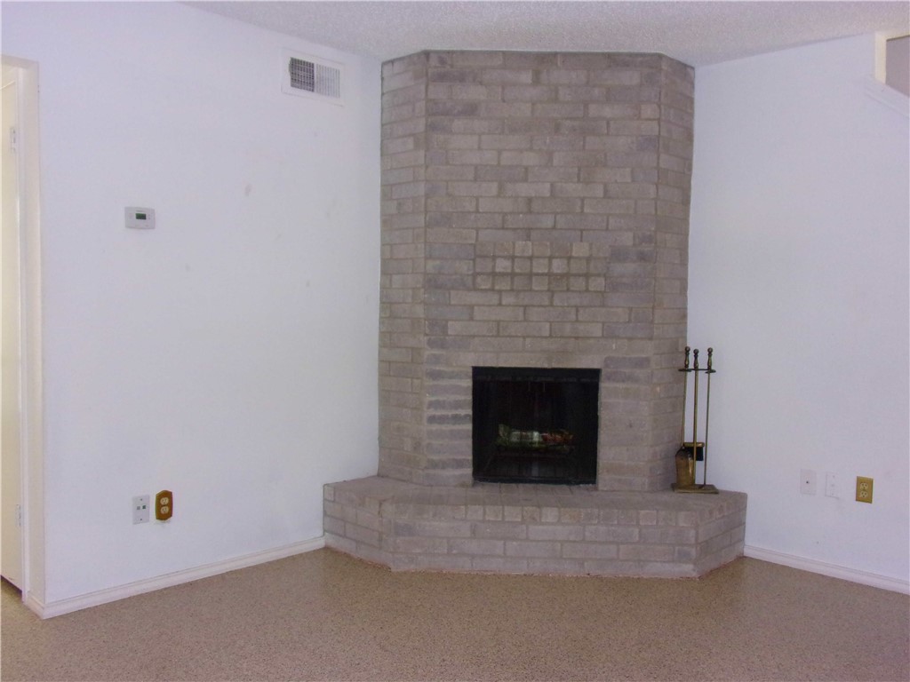6702 Everhart Road V-102 Property Photo 9
