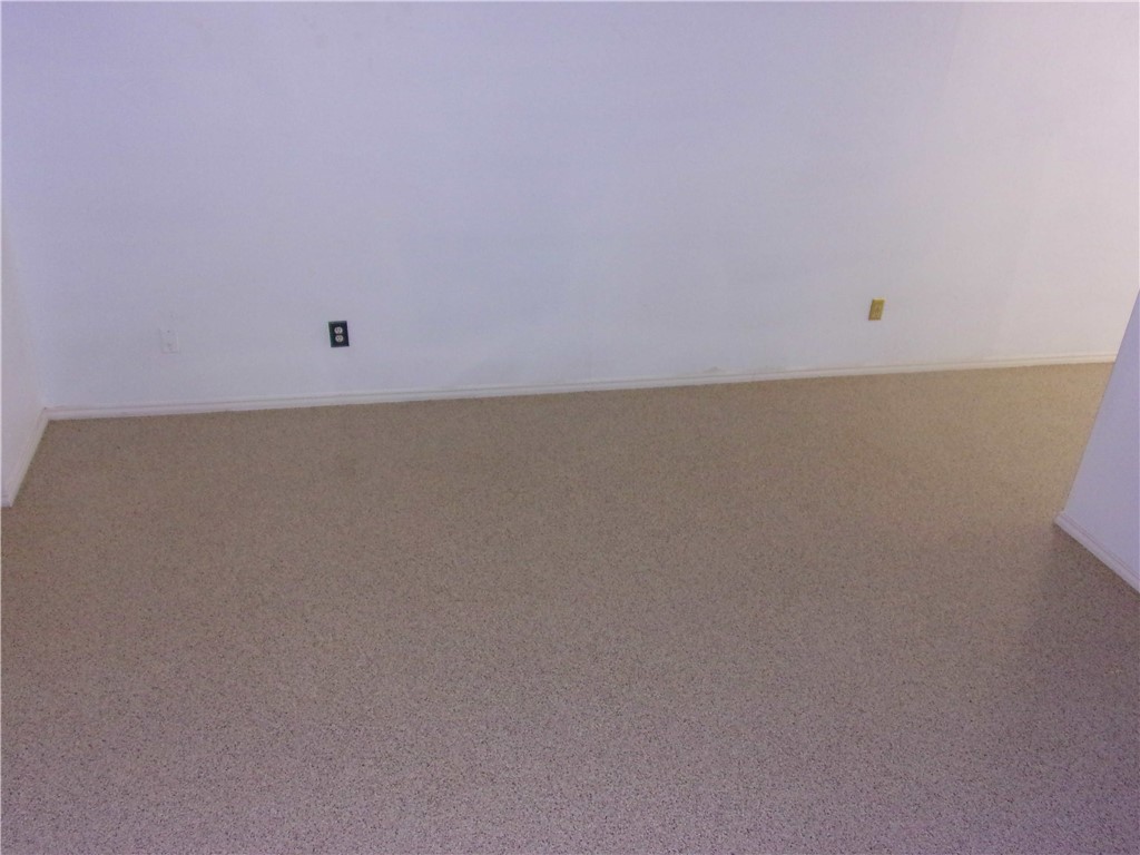 6702 Everhart Road V-102 Property Photo 12