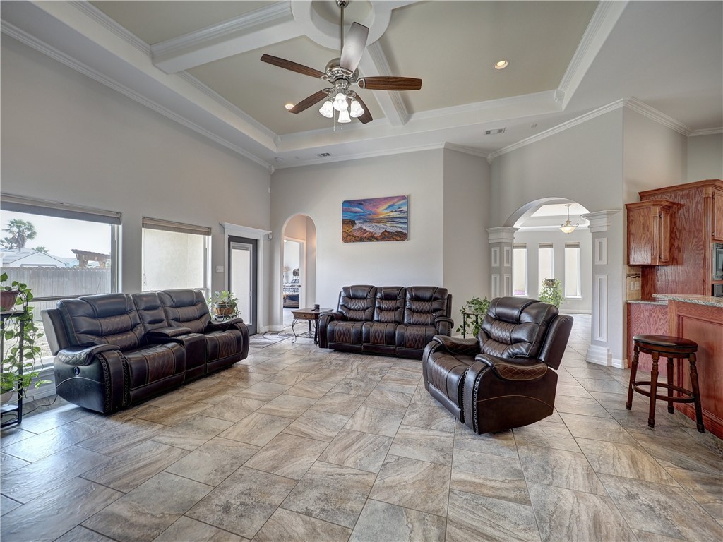 14822 Lighthouse Dr Property Photo 6