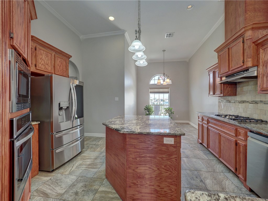 14822 Lighthouse Dr Property Photo 12