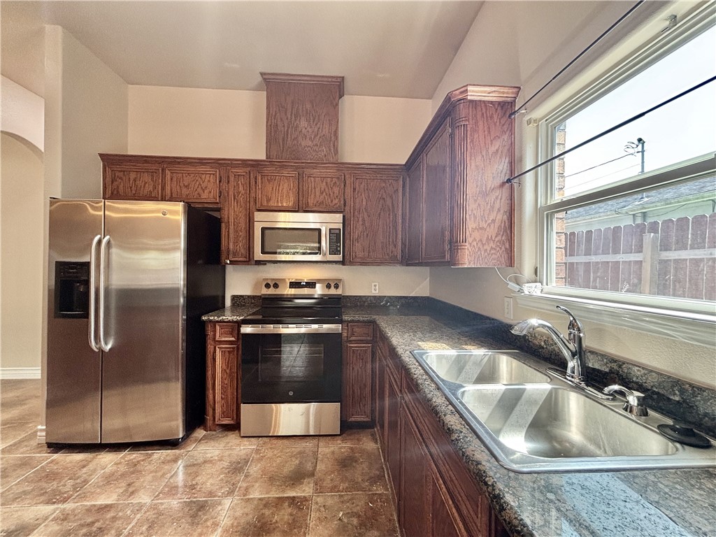 2621 Danforth Lane Property Photo 10