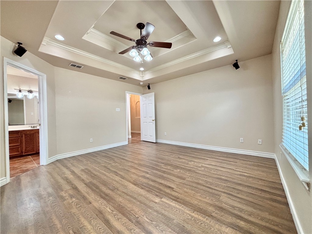 2621 Danforth Lane Property Photo 14