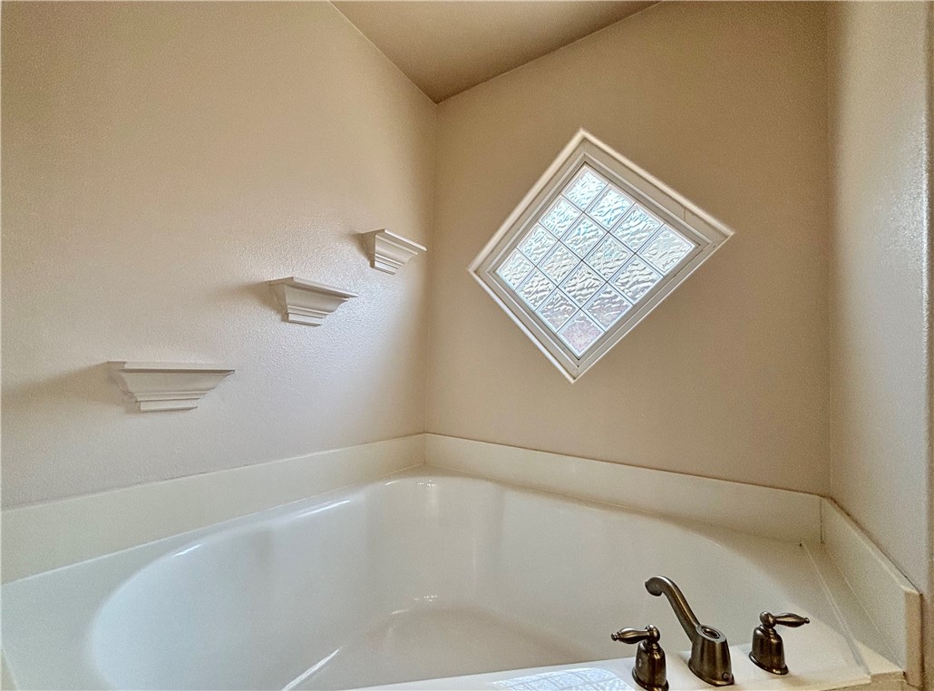 2621 Danforth Lane Property Photo 17