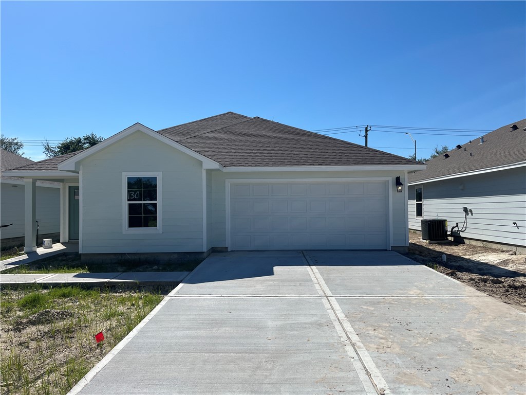 130 Montego Dr Property Photo 1