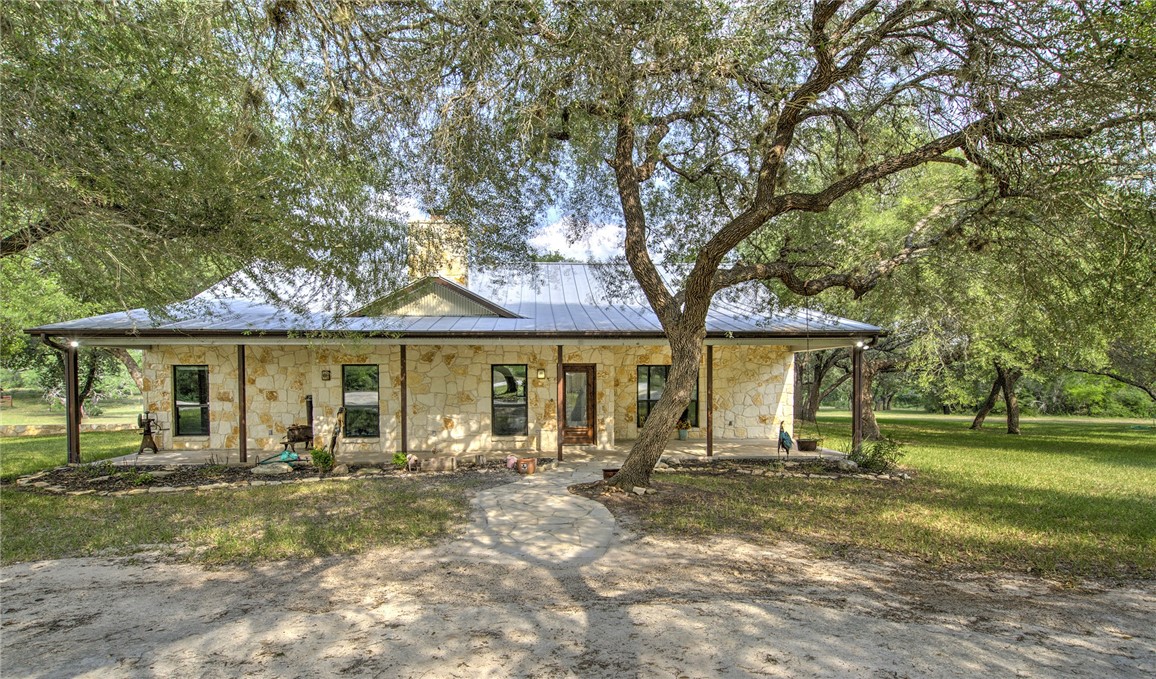 9286 Fm-2617 Property Photo 2
