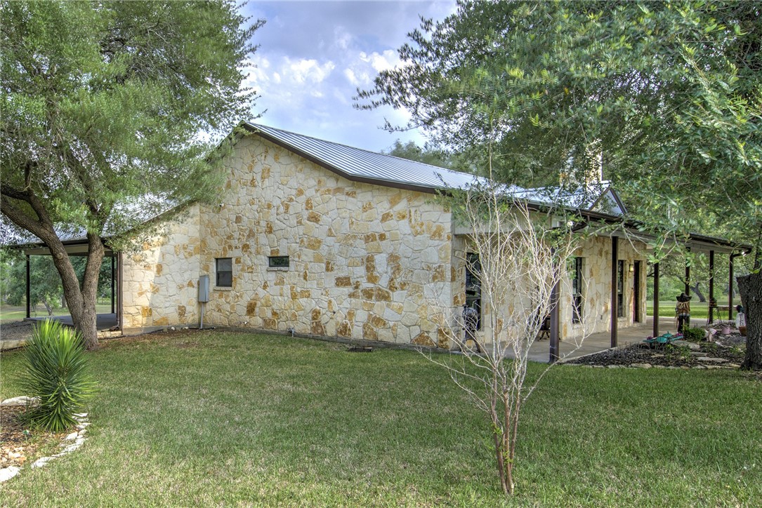 9286 Fm-2617 Property Photo 7