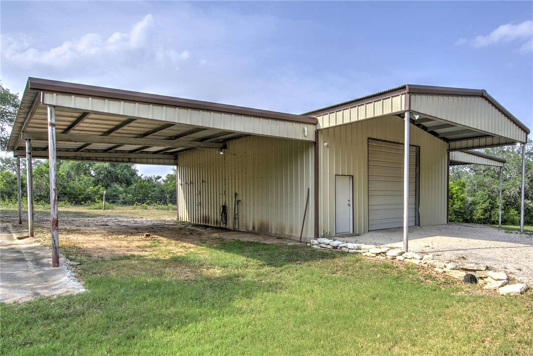 9286 Fm-2617 Property Photo 8