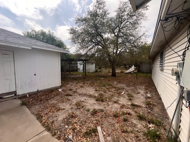 667 Lisa Ann Dr Property Photo 14