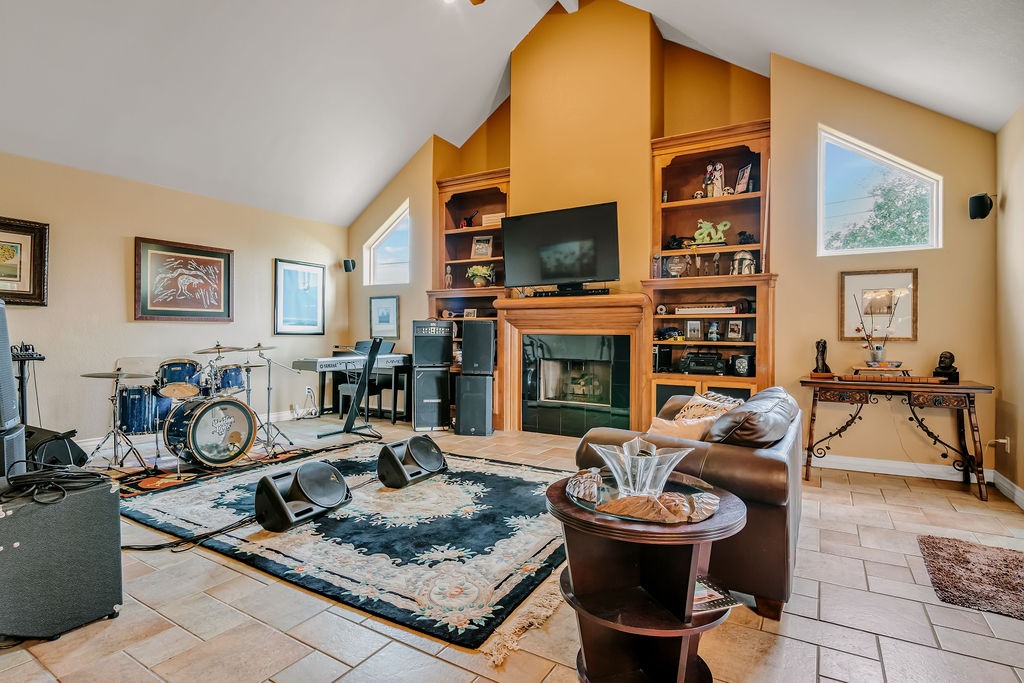 5325 Wild Olive Trl Property Photo 5