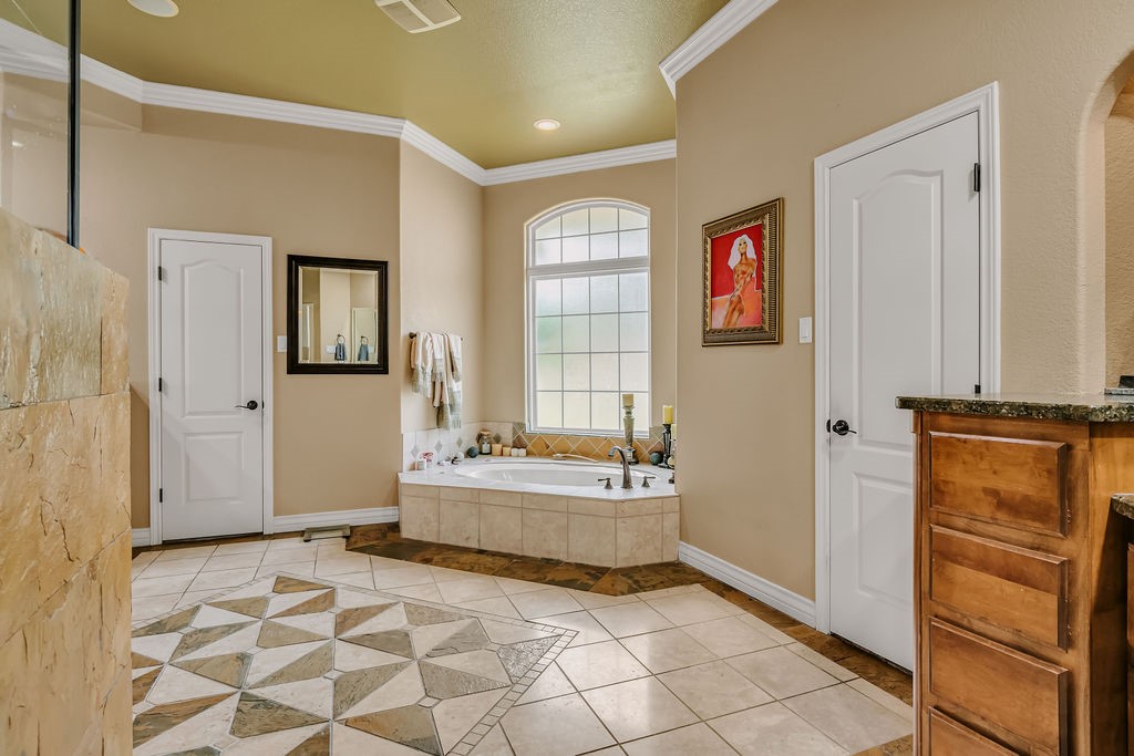 5325 Wild Olive Trl Property Photo 10