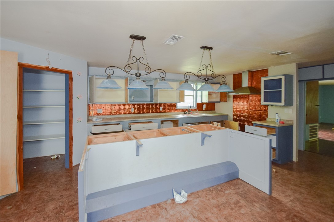 7040 Minson Dr Property Photo 5