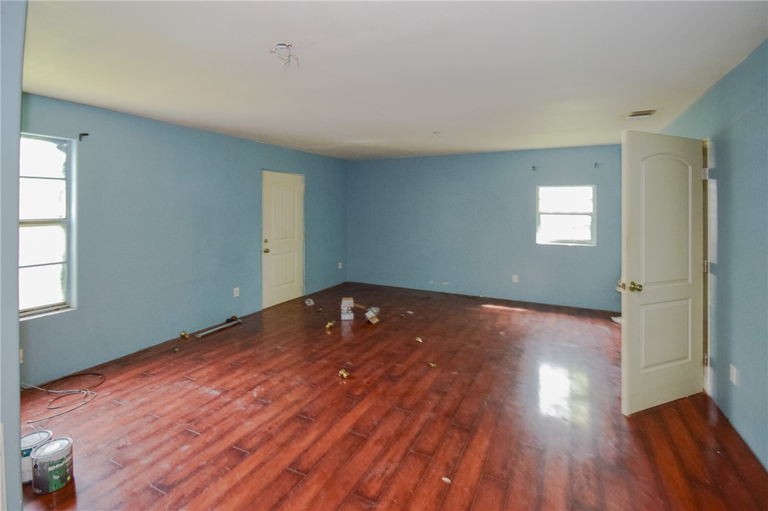 7040 Minson Dr Property Photo 7
