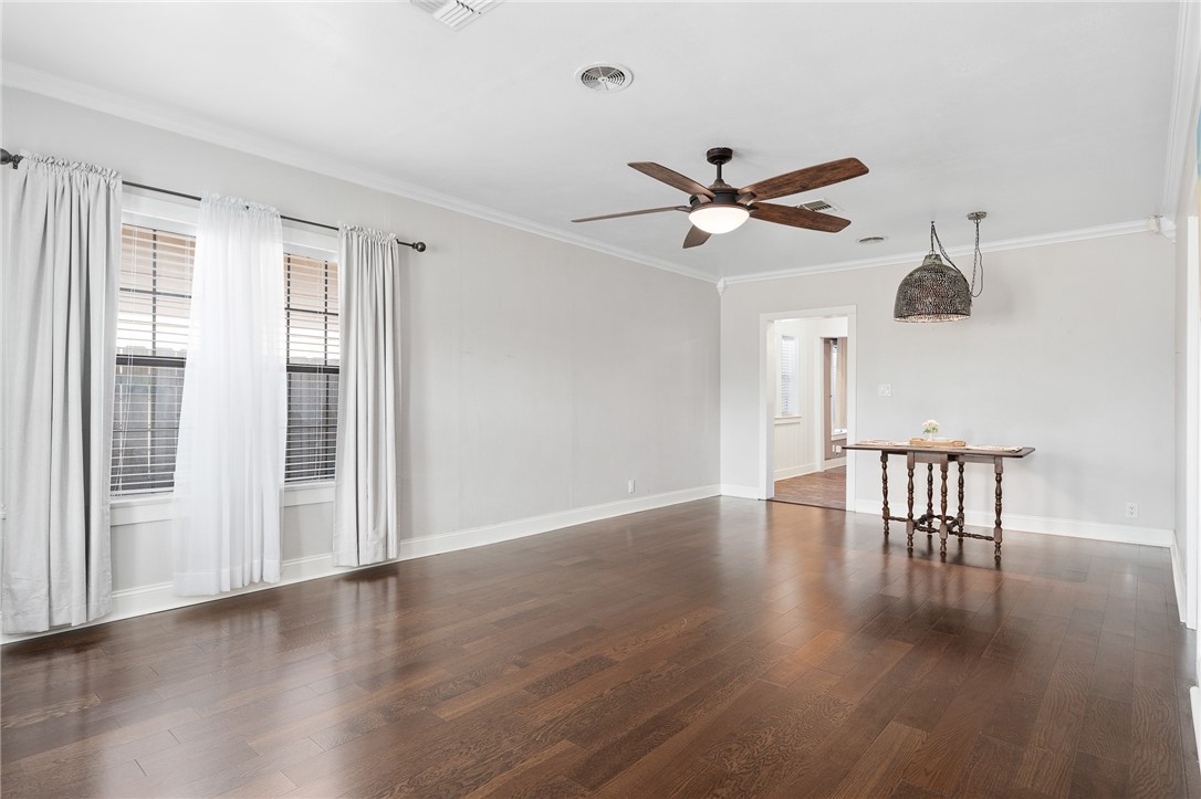 314 Louisiana Ave. Property Photo 4