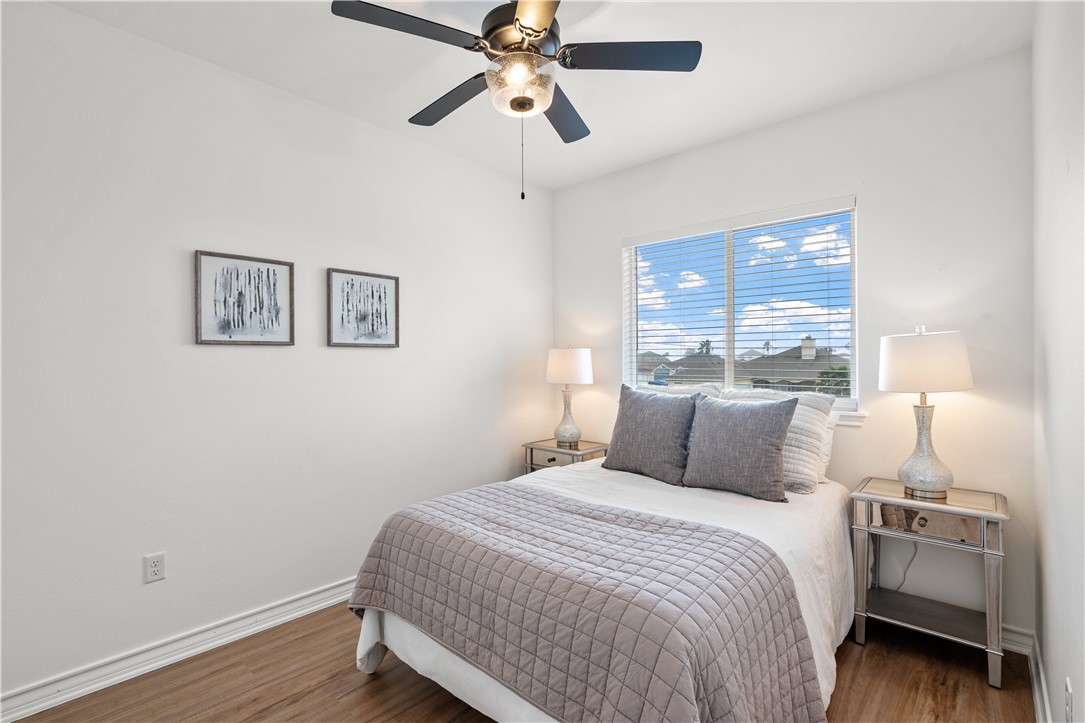 14221 Sea Pines Dr Property Photo 33