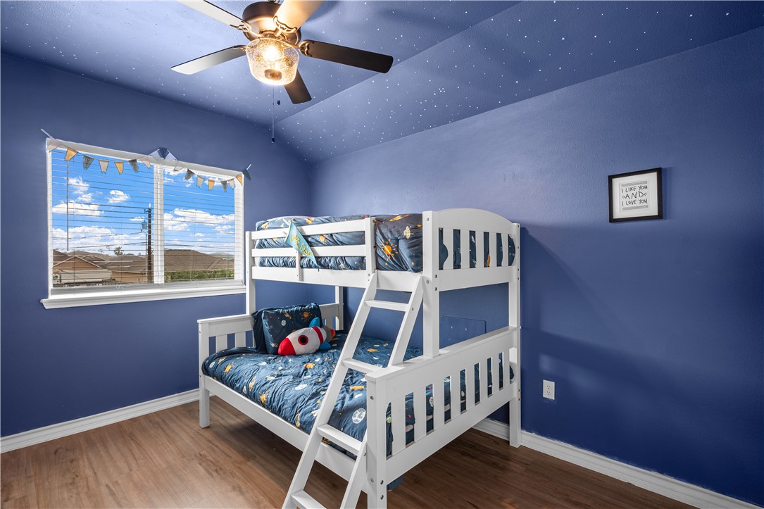 14221 Sea Pines Dr Property Photo 36