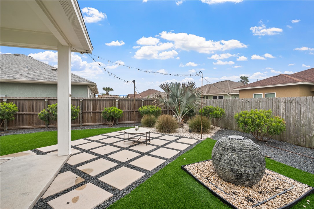 14221 Sea Pines Dr Property Photo 38