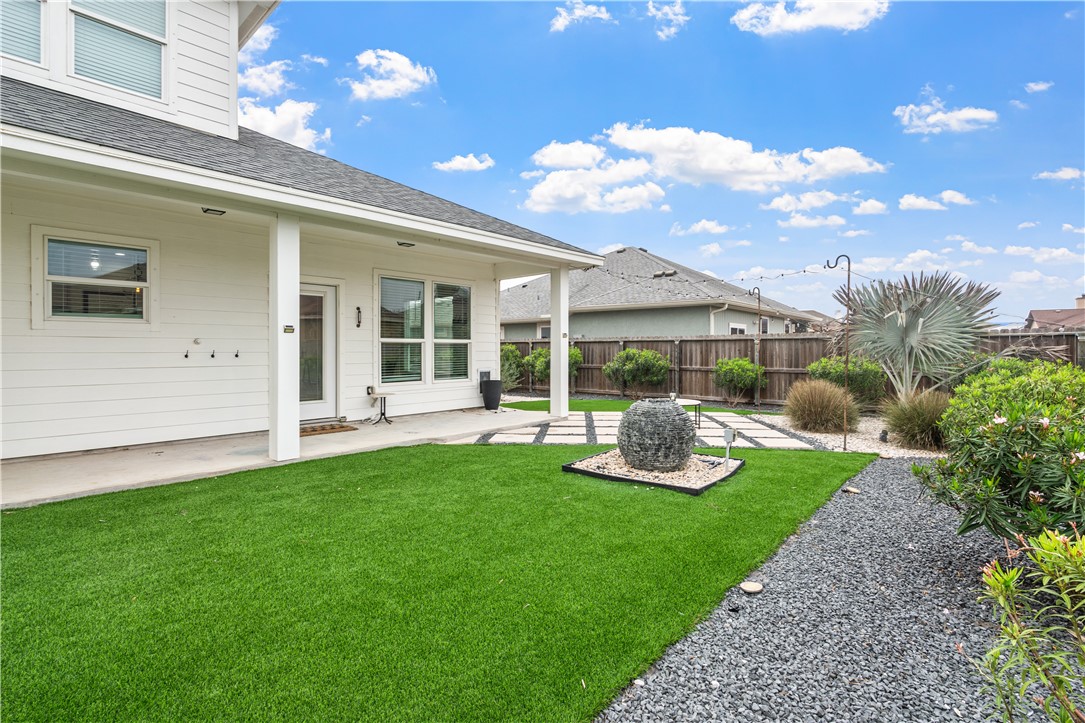 14221 Sea Pines Dr Property Photo 39