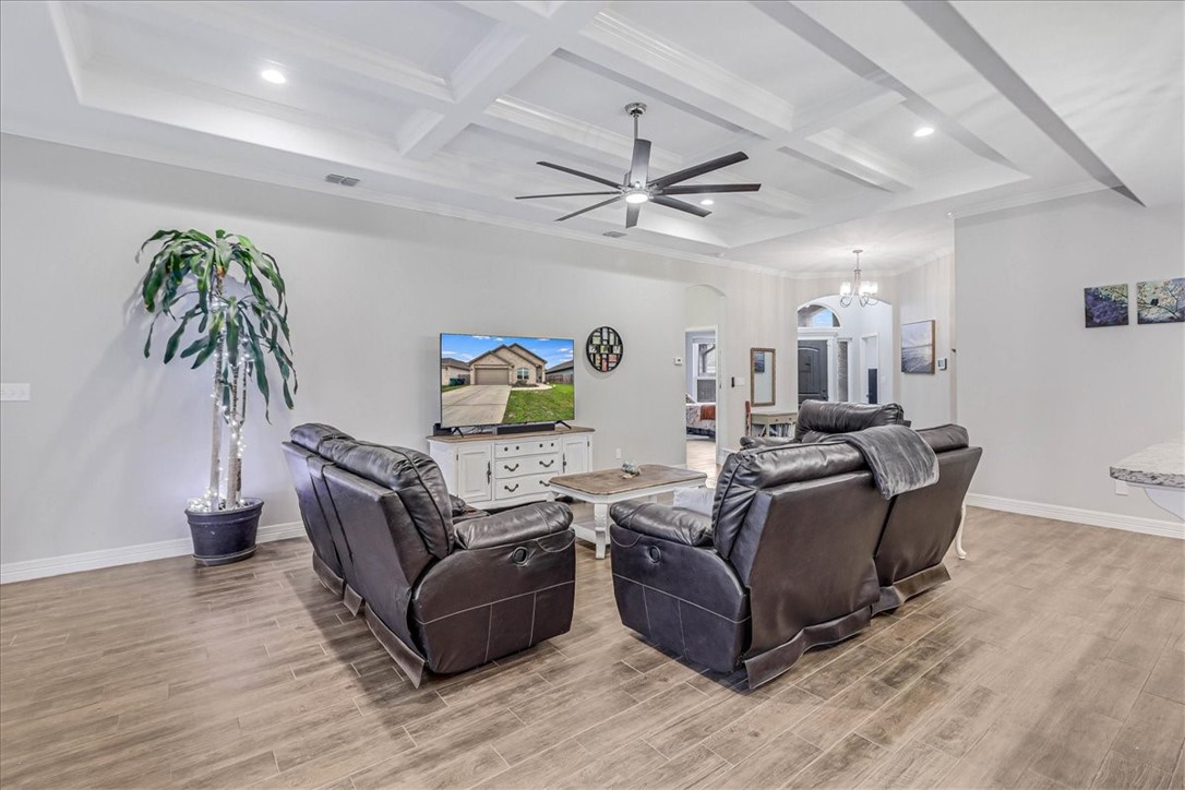 3833 Pennine Way Property Photo 4
